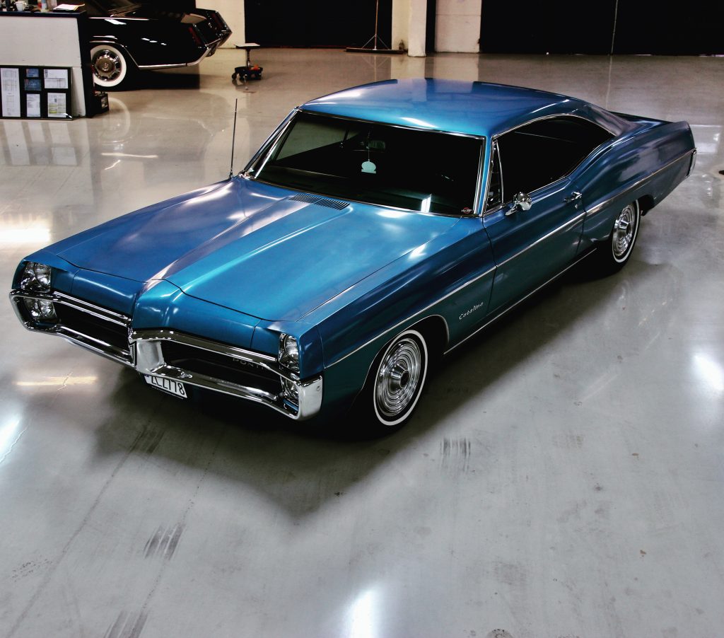 Orörd Survivor car i mycket bra skick. Originallack från 1967! Krom och listverket är i bra skick. Finns inte en rostfläck på bilen. Inredning i nära ”Mint” condition!

PRIS: SOLD!!!